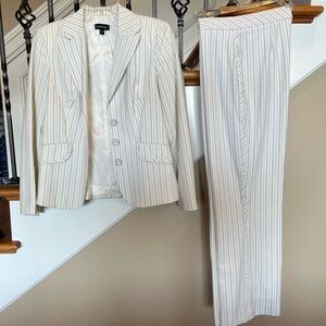 Bebe off White Pinstripe Women's Suit both lined Jacket size 8 & Pants size 6
